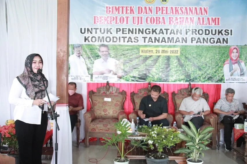 Kementerian Pertanian Republik Indonesia menyelenggarakan bimtek dan pelaksanaan demplot uji coba bahan alami untuk peningkatan produksi komoditas tanaman pangan