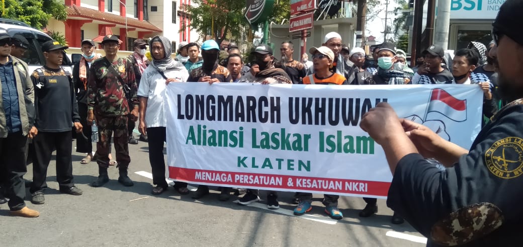 Aliansi Laskar Islam Klaten Menuntut Pemerintah Menurunkan Harga Bbm