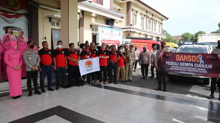 Mapolres Klaten Memberi Bantuan Untuk Korban Gempa Cianjur