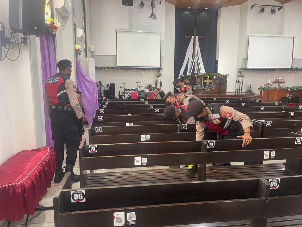 Polres Klaten melaksanakan sterilisasi di Gereja Maria Assumta