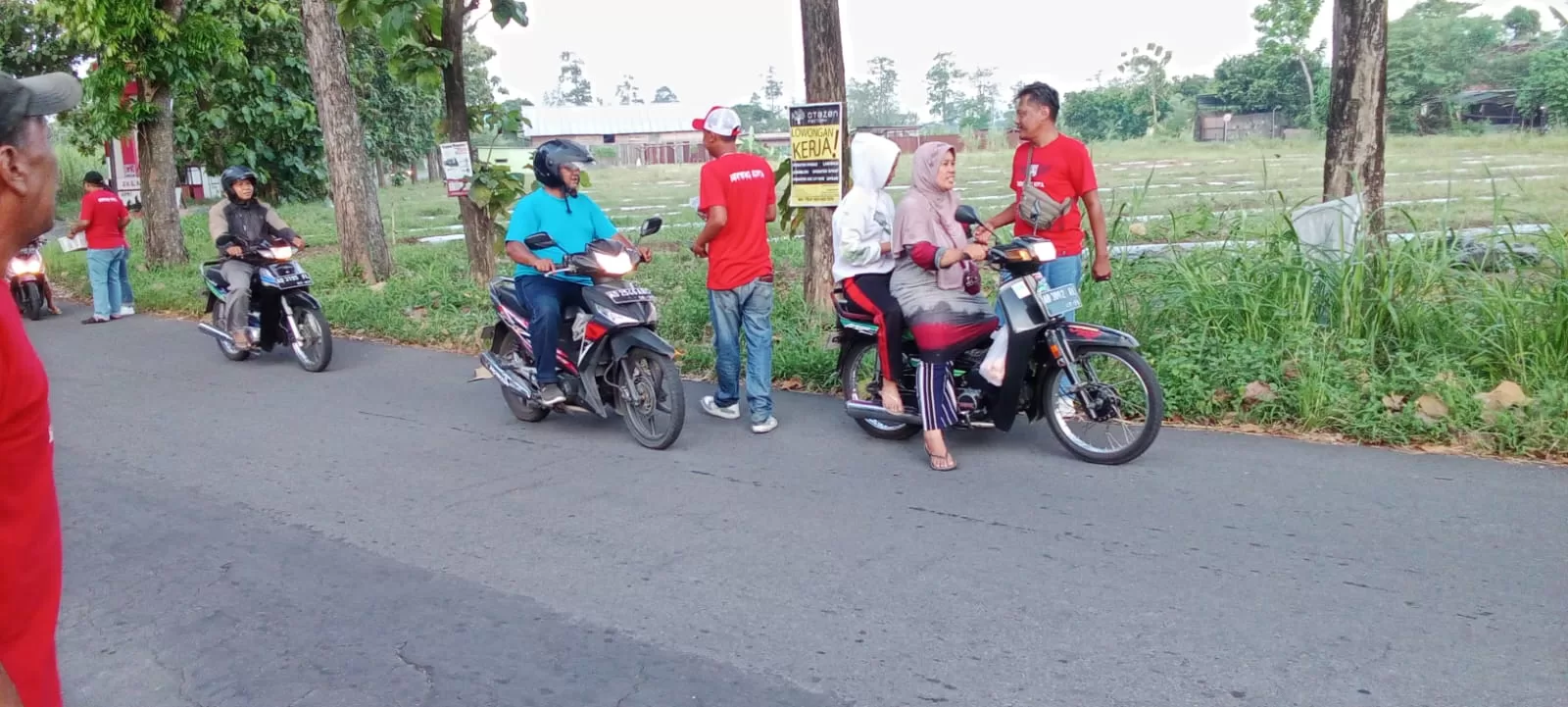 Benteng kota bagikan tajil 500 bungkus